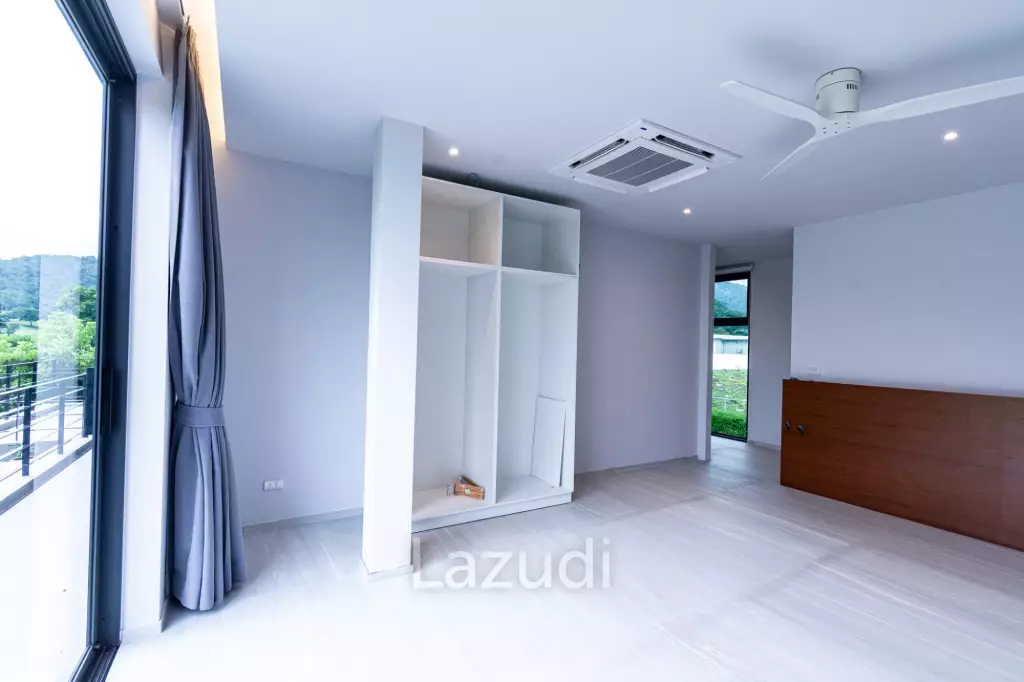 4 Beds 4 Baths 430 SQ.M Black Mountain Golf Course, TwinHouse