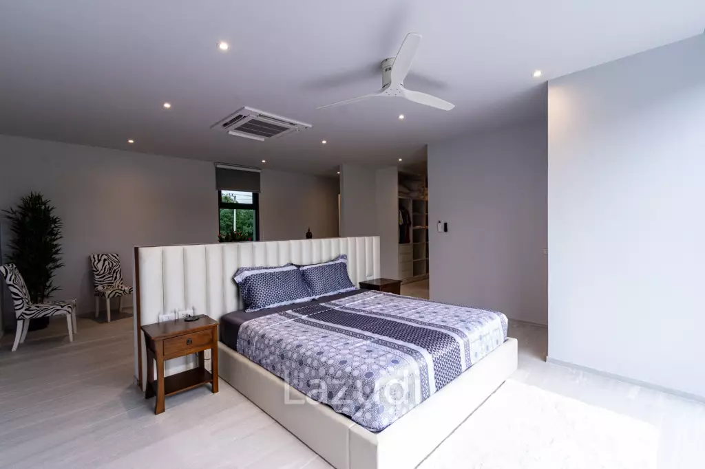 4 Beds 4 Baths 430 SQ.M Black Mountain Golf Course, TwinHouse