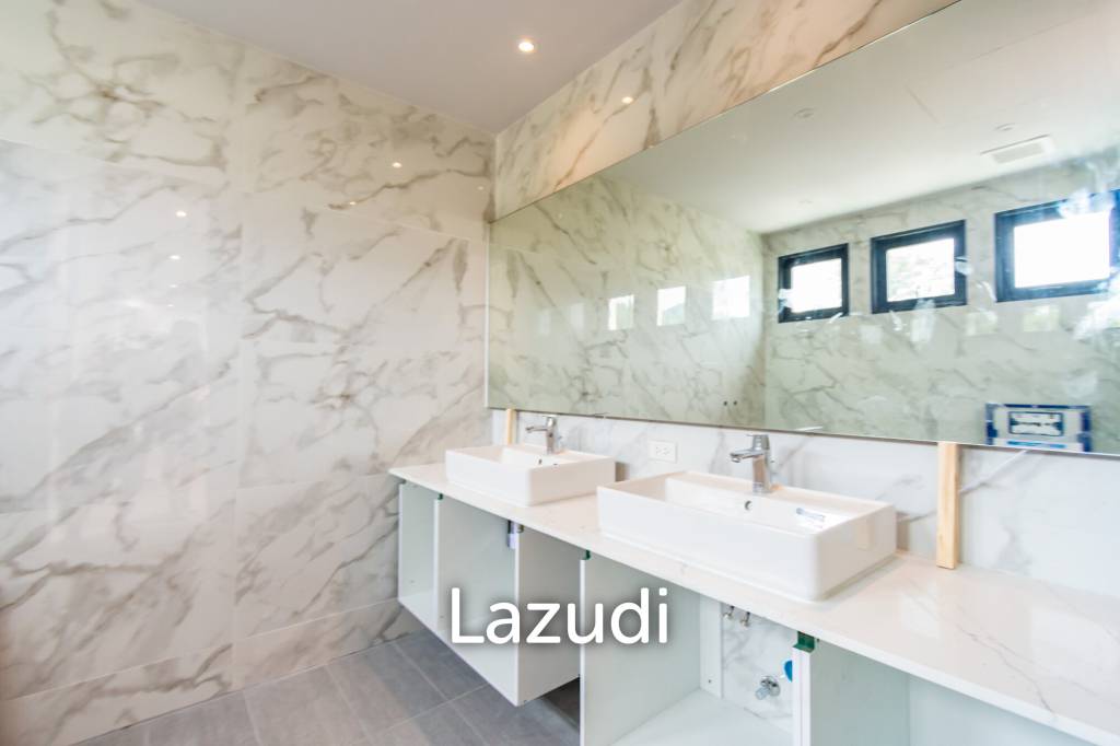 4 Beds 4 Baths 430 SQ.M Black Mountain Golf Course, TwinHouse