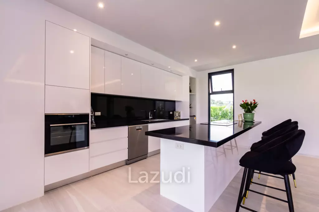 4 Beds 4 Baths 430 SQ.M Black Mountain Golf Course, TwinHouse
