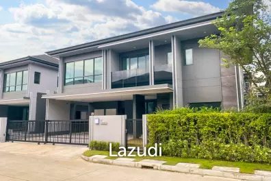 4 Bed 4 Bath 334 SQ.M Setthasiri Krungthep Kreetha 2