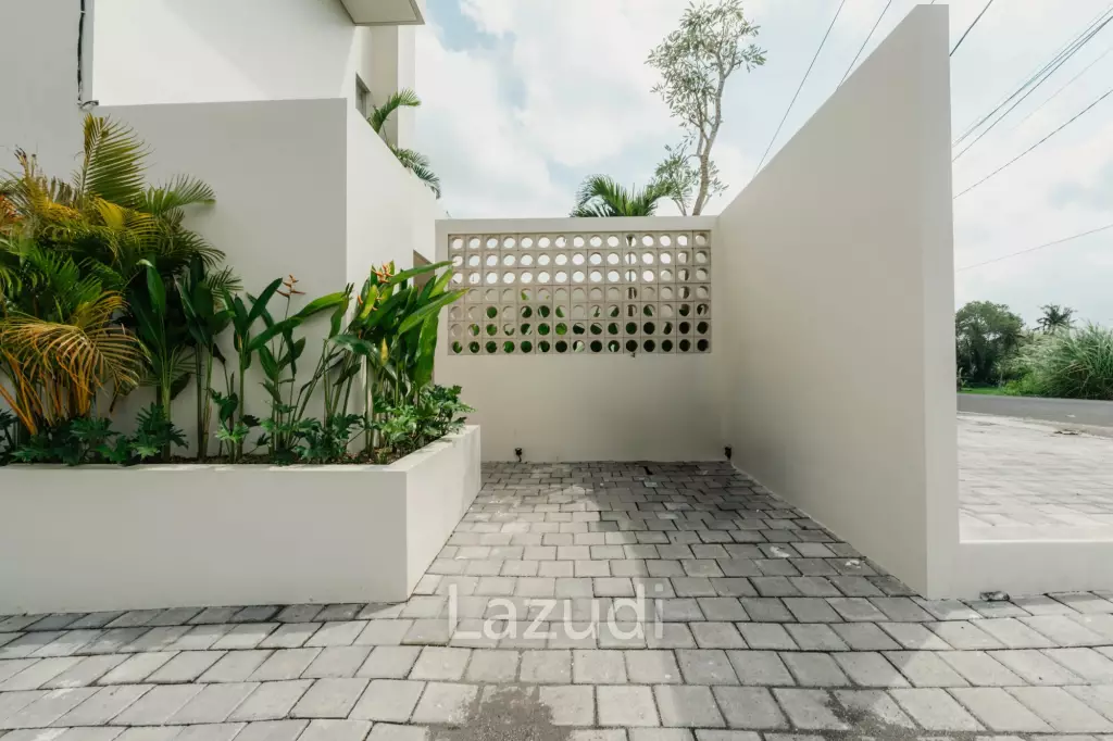 BRAND NEW 3-BEDROOM VILLA WITH OCEAN VIEW AND BEACH ACCESS IN KEDUNGU
