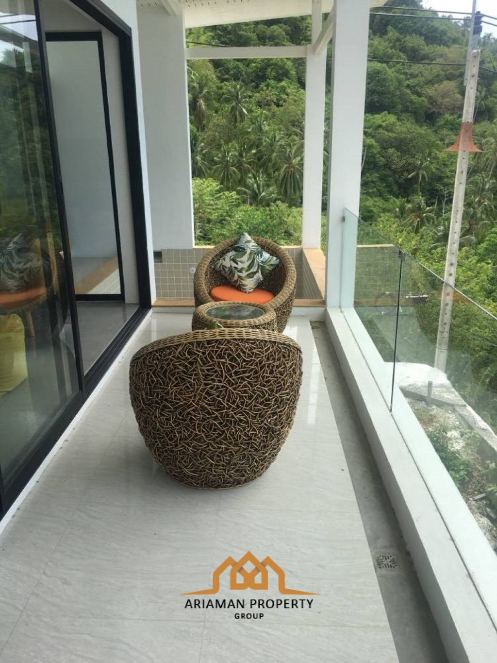 Affordable Modern Condo with Ocean View and Pool in Lamai