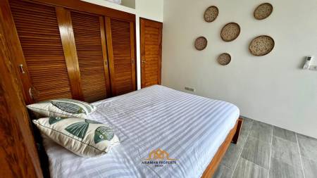 Affordable 2-Bedroom Condo with Ocean View in Lamai