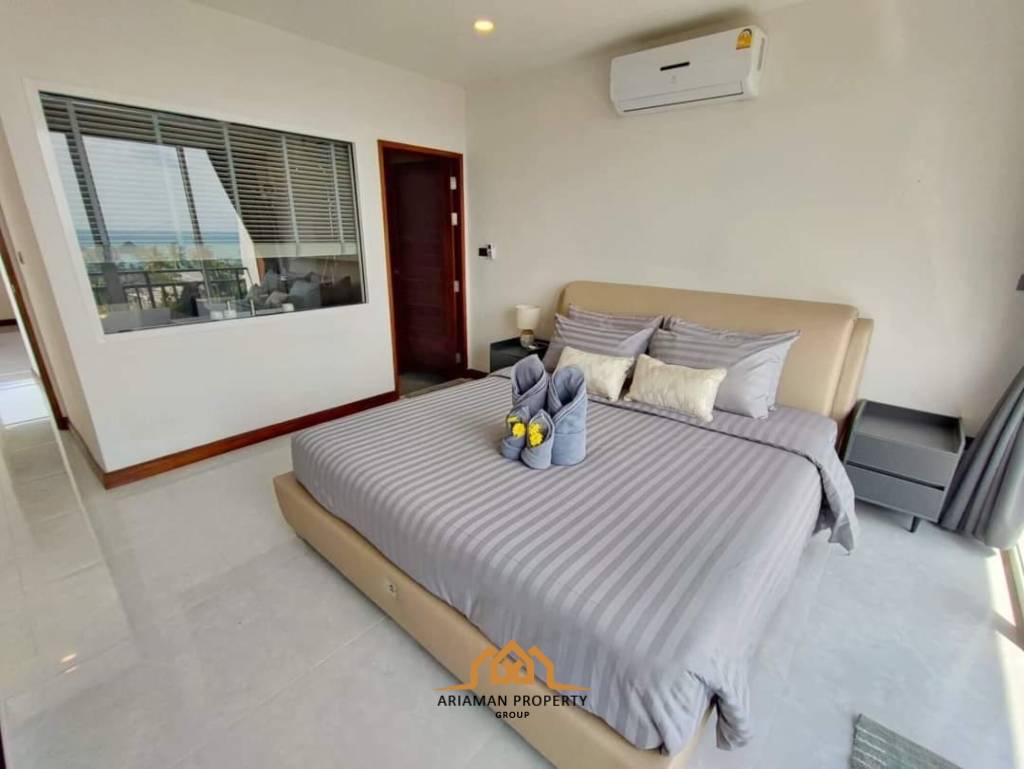 4 bed Townhouse with Panoramic Ocean Views in Choengmon