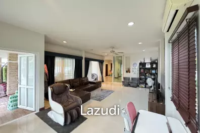 4 Bedrooms 5 Bathrooms 250 SQ.M. SP Village 5