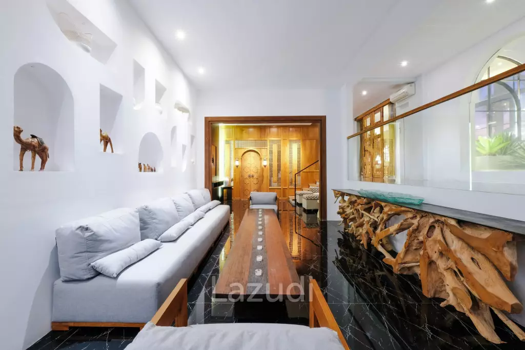 BUTUH UANG CEPAT! MEDITERRANEAN-STYLE VILLA IN JIMBARAN WITH EXPANSIVE LIVING SPACE