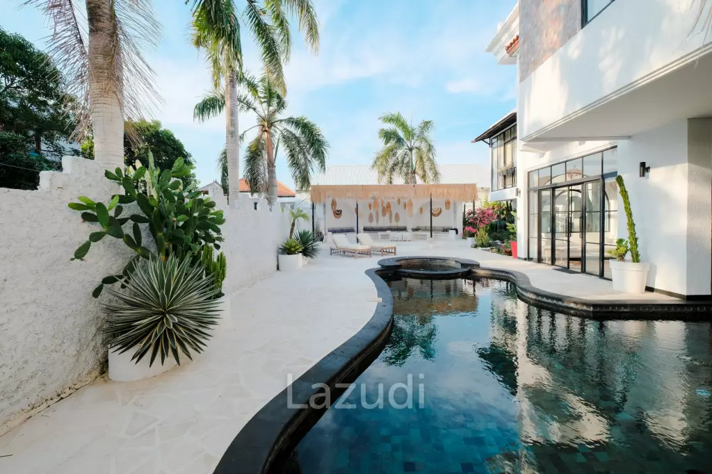 BUTUH UANG CEPAT! MEDITERRANEAN-STYLE VILLA IN JIMBARAN WITH EXPANSIVE LIVING SPACE