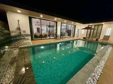 Modern 7 Bedroom Villa In Thalang