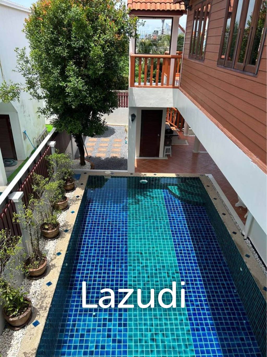 Spacious 4-Bedroom Villa Near Phuket International Airport