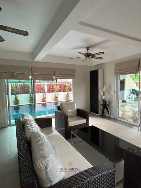 Spacious 4-Bedroom Villa Near Phuket International Airport