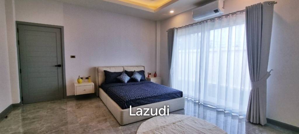 4 Beds 5 Baths 450 SQ.M. Pool Villa in Huay Yai