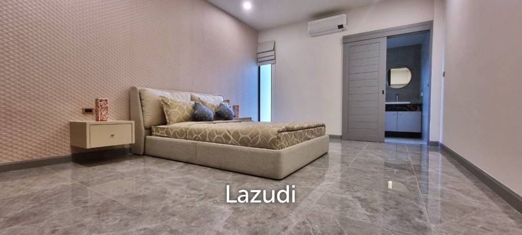 4 Beds 5 Baths 450 SQ.M. Pool Villa in Huay Yai
