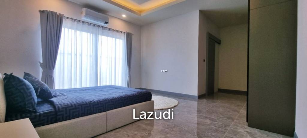 4 Beds 5 Baths 450 SQ.M. Pool Villa in Huay Yai