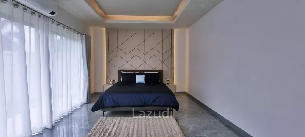 4 Beds 5 Baths 450 SQ.M. Pool Villa in Huay Yai