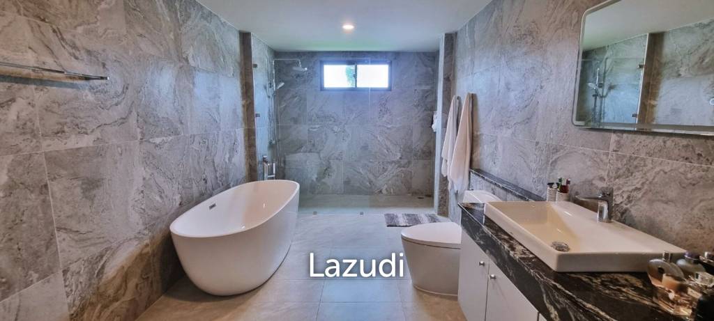 4 Beds 5 Baths 450 SQ.M. Pool Villa in Huay Yai