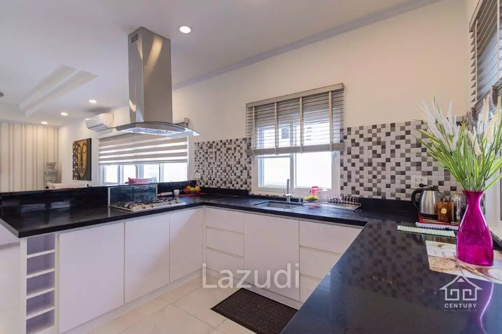 4 Bed Pool Villa 220 SQM, Nature Valley 1