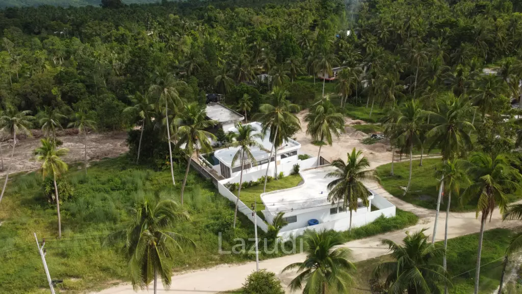 Charming 2-Bedroom Villa on Koh Phangan – Embrace Peace and Comfort