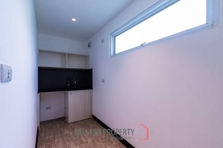 3 bed 3 bath 285.3 SQ,M Black Mountain Golf Course