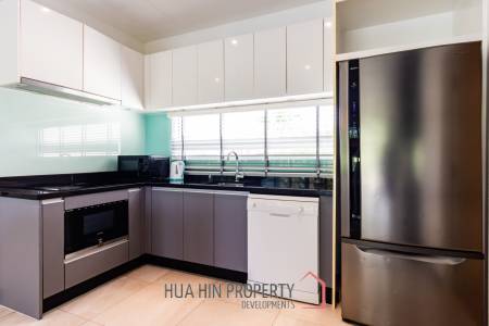 3 bed 3 bath 285.3 SQ,M Black Mountain Golf Course
