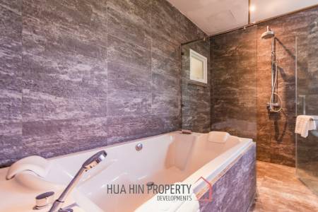 3 bed 3 bath 285.3 SQ,M Black Mountain Golf Course