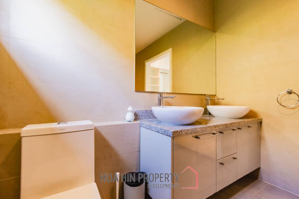 3 Bed 3 Bath 304.15 SQ.M Black Mountain Golf Course