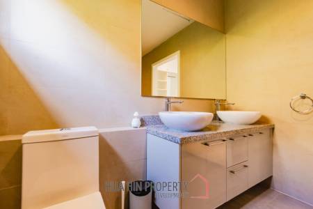 3 Bed 3 Bath 304.15 SQ.M Black Mountain Golf Course