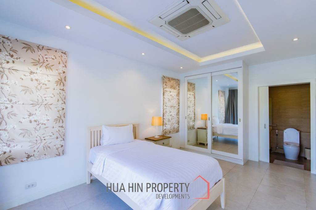 3 Bed 3 Bath 304.15 SQ.M Black Mountain Golf Course