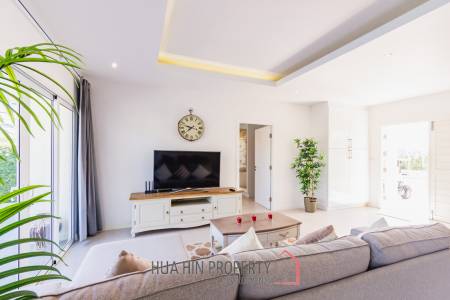 3 Bed 3 Bath 304.15 SQ.M Black Mountain Golf Course
