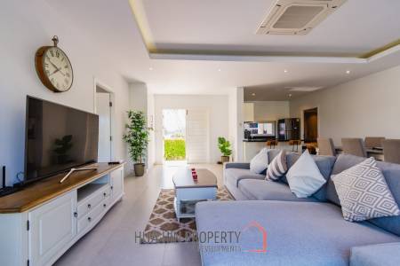 3 Bed 3 Bath 304.15 SQ.M Black Mountain Golf Course