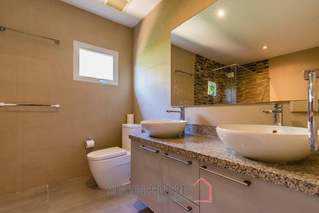 3 Bed 3 Bath 304.15 SQ.M Black Mountain Golf Course