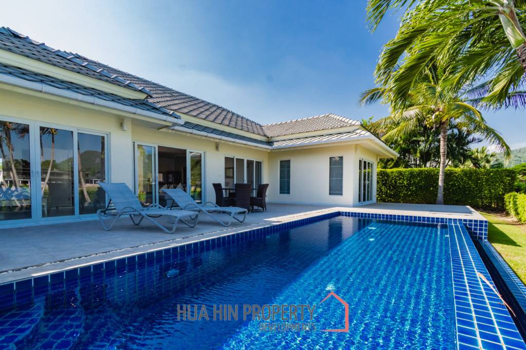 3 Bed 3 Bath 304.15 SQ.M Black Mountain Golf Course