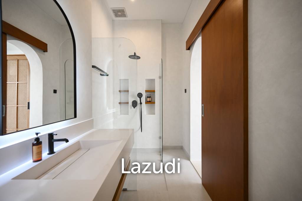 MODERN VILLA WITH SPACIOUS LAYOUT IN BABAKAN, CANGGU