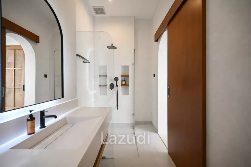 MODERN VILLA WITH SPACIOUS LAYOUT IN BABAKAN, CANGGU