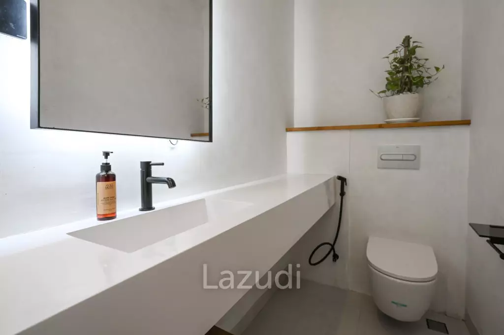 MODERN VILLA WITH SPACIOUS LAYOUT IN BABAKAN, CANGGU