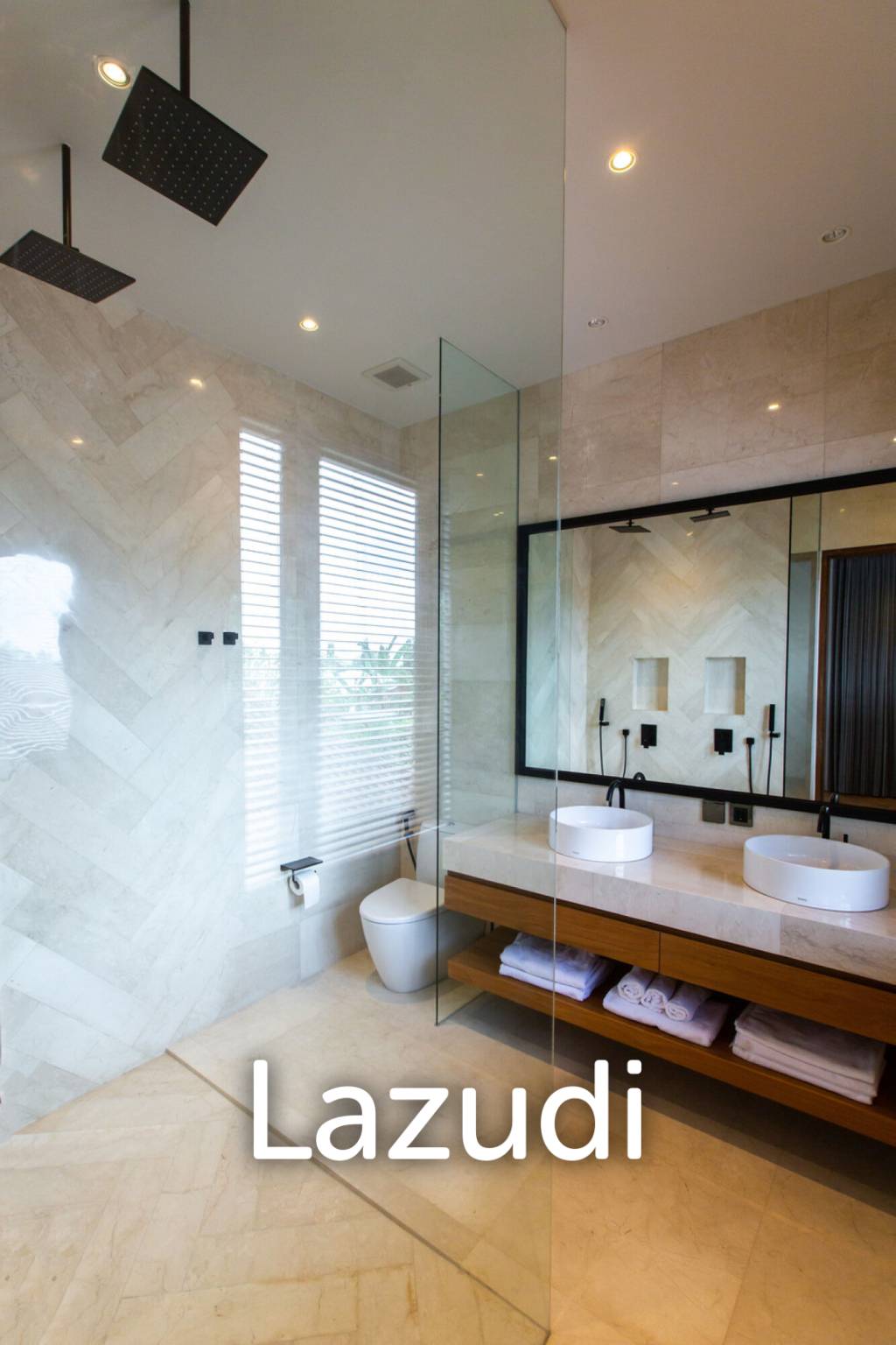Spacious 4 Bedroom Villa in Buduk – North Canggu, Modern Design with A Great Investment Opportunity