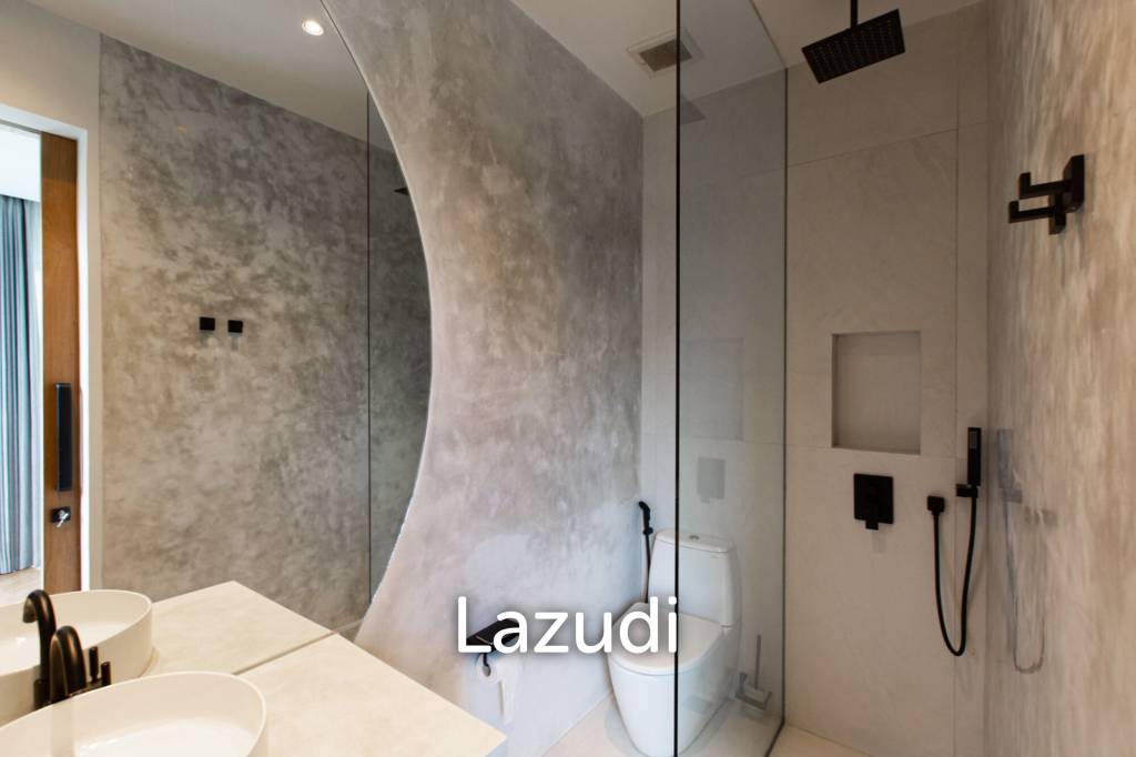 Spacious 4 Bedroom Villa in Buduk – North Canggu, Modern Design with A Great Investment Opportunity