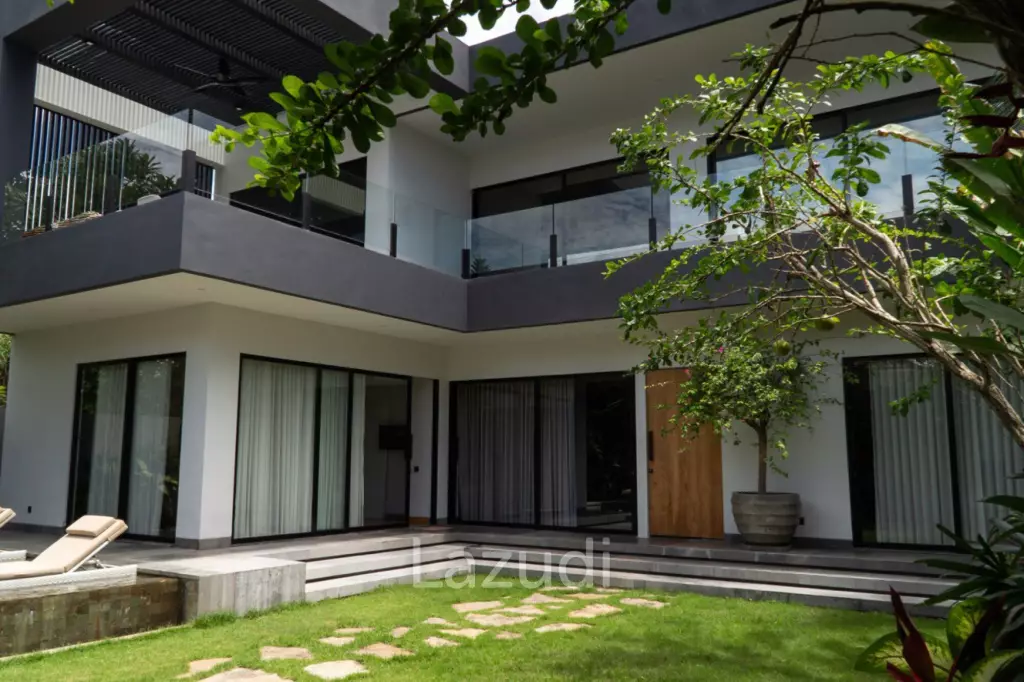 Spacious 4 Bedroom Villa in Buduk – North Canggu, Modern Design with A Great Investment Opportunity