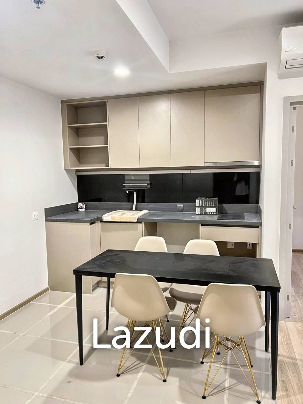 2 Bed 2 Bath 50 SQ.M OKA HAUS Sukhumvit 36