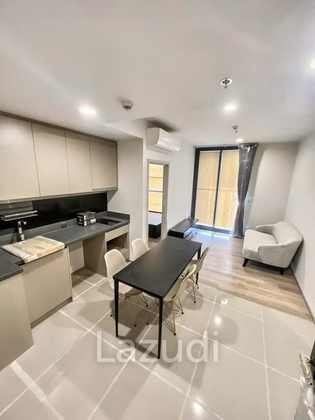 2 Bed 2 Bath 50 SQ.M OKA HAUS Sukhumvit 36