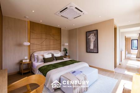 Luxury Beachfront Villa in Bang Kao Cha-Am