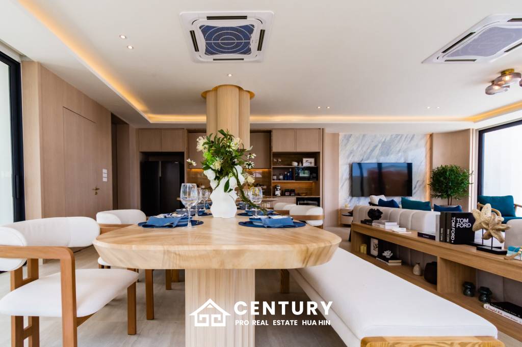 Luxury Beachfront Villa in Bang Kao Cha-Am