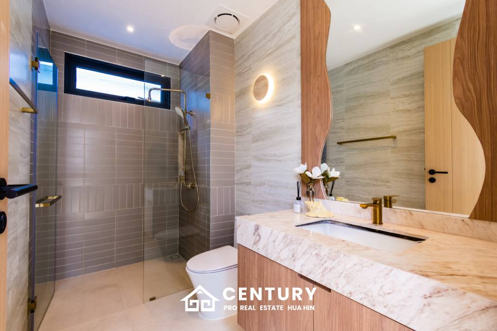 Luxury Beachfront Villa in Bang Kao Cha-Am