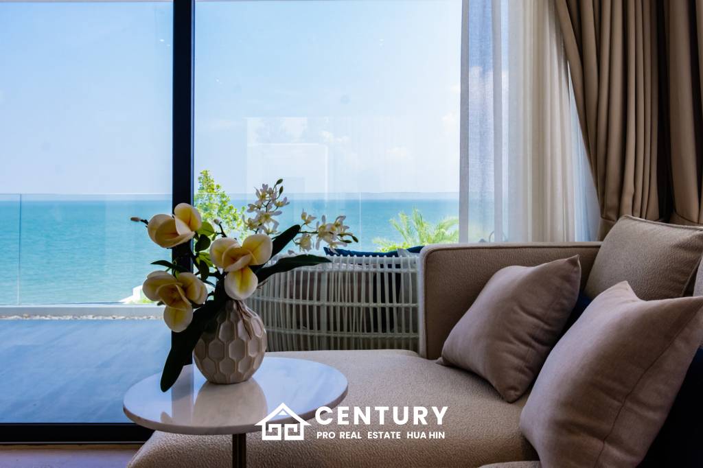 Luxury Beachfront Villa in Bang Kao Cha-Am