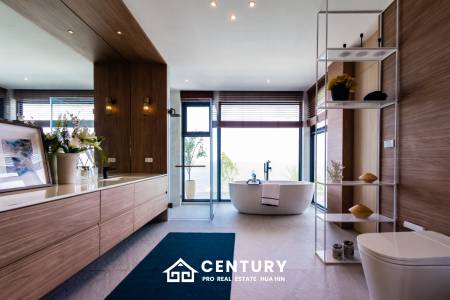 Luxury Beachfront Villa in Bang Kao Cha-Am