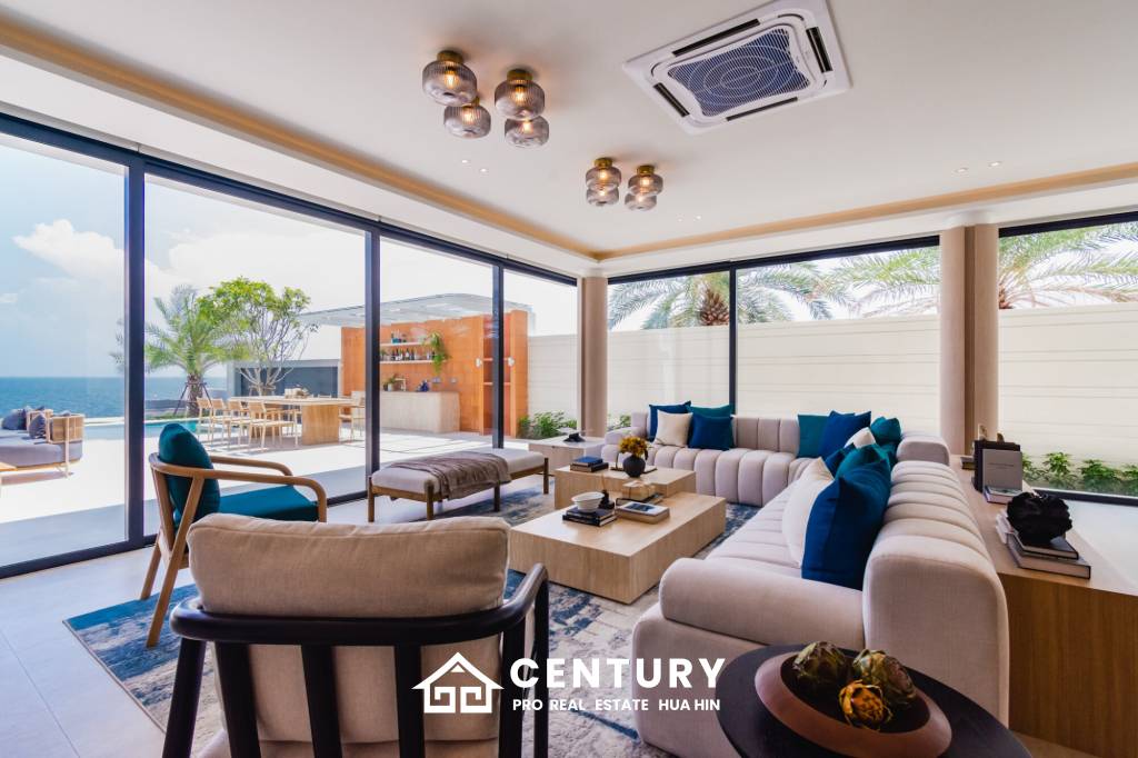 Luxury Beachfront Villa in Bang Kao Cha-Am