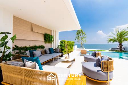Luxury Beachfront Villa in Bang Kao Cha-Am