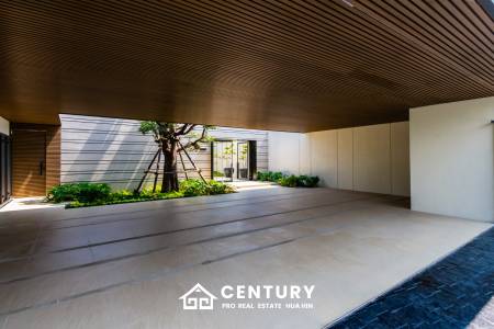 Luxury Beachfront Villa in Bang Kao Cha-Am