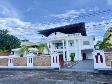 Spacious 4-Bedroom House For Rent Near Ao Makham