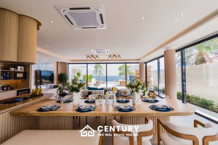 Luxurious Oceanfront Villa in Cha-Am, Thailand